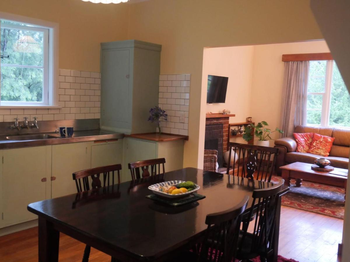 Whareama Tinui Food Forest Cottage מראה חיצוני תמונה